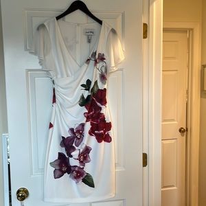 NWT Joseph Ribkoff v-neck floral dress.